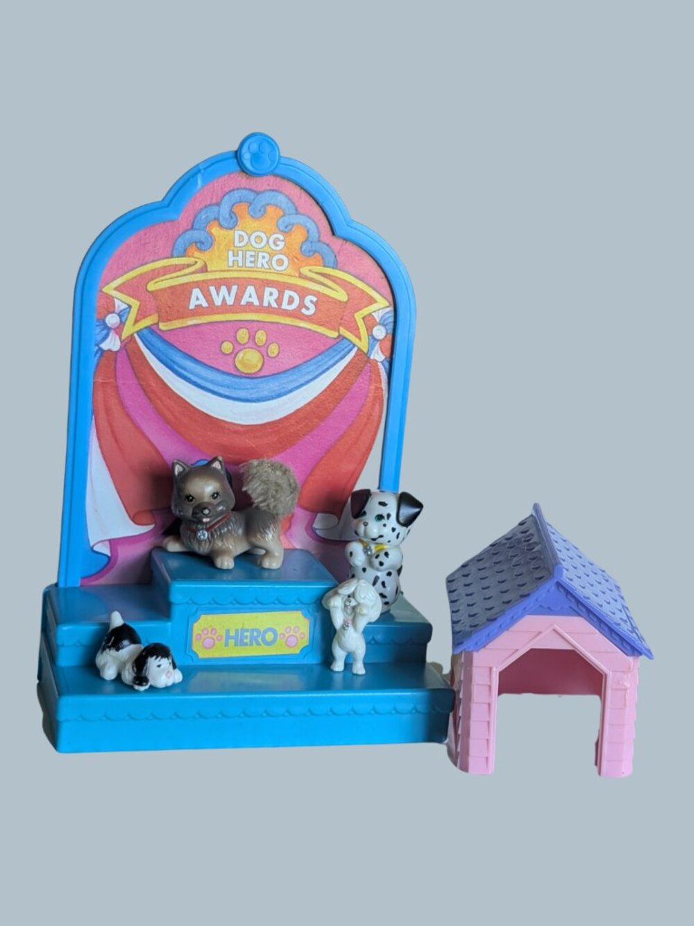 Littlest Pet Shop 1993 Prize Winning Pups G1 Playset Pet Show Winner's Stand